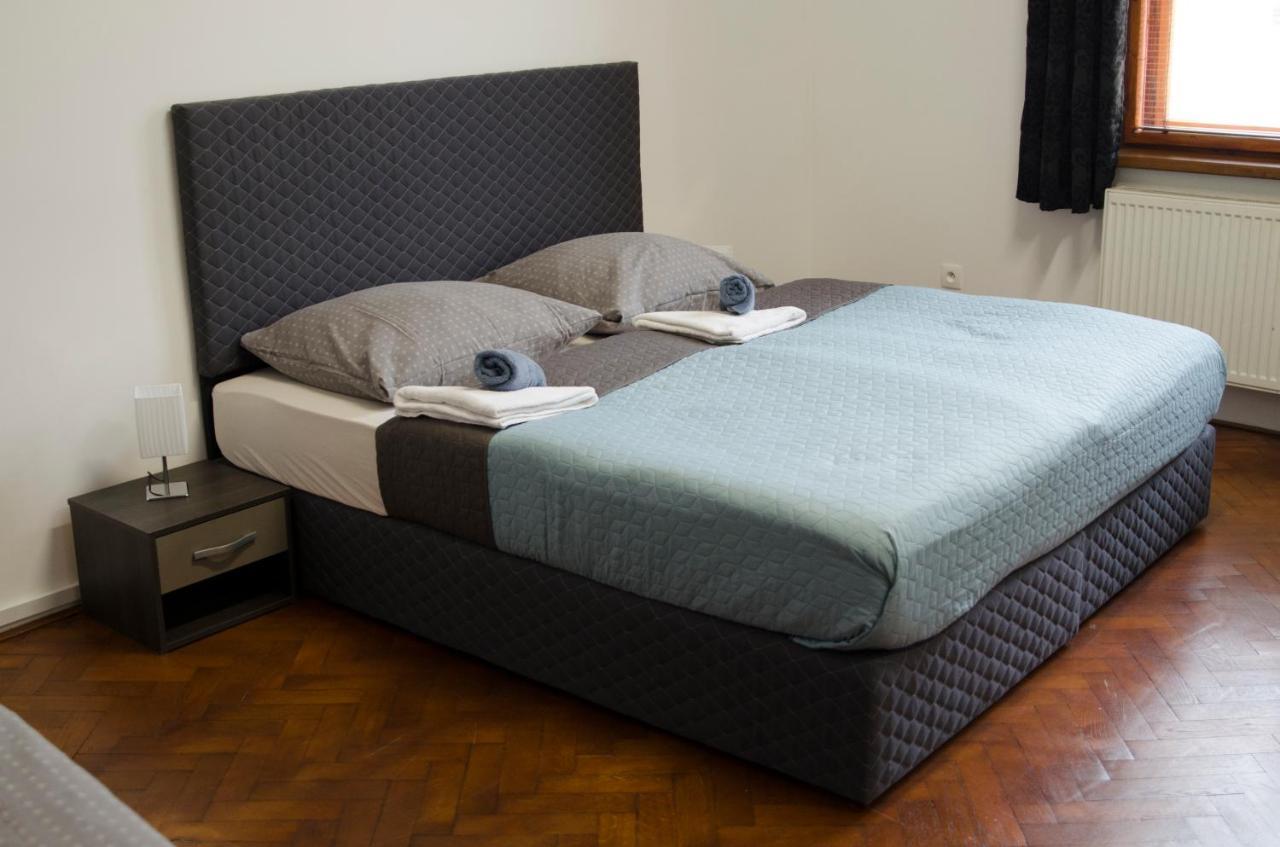 Globe Adults Only Hostel *