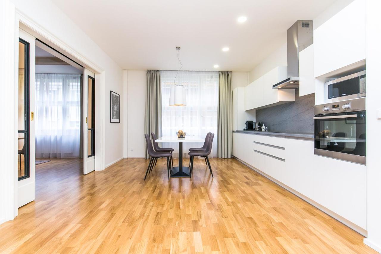 Apartment Unique Old Town At Palace Dlouha Prag