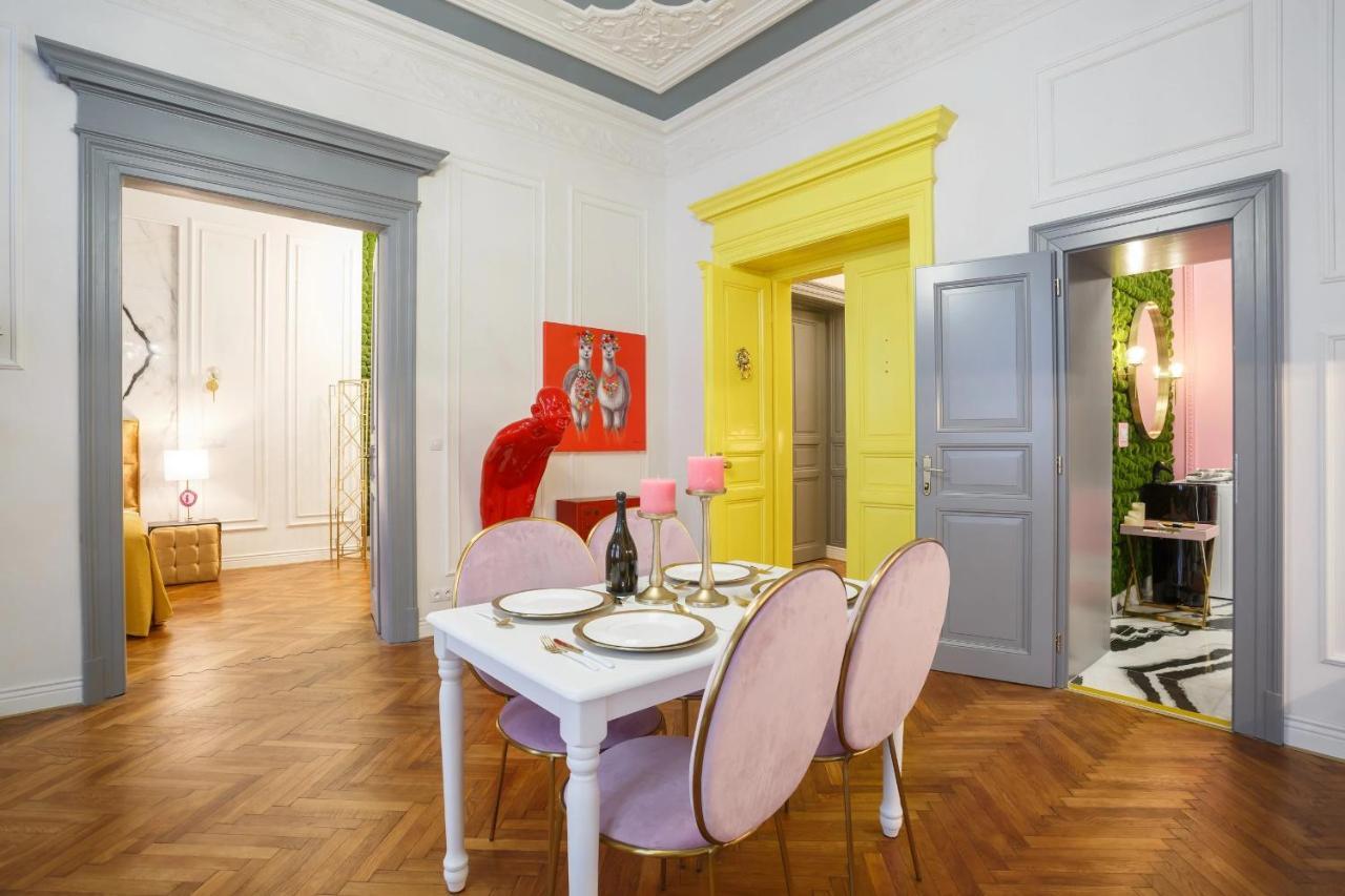 Apartment Palace By Main Station - President Prague