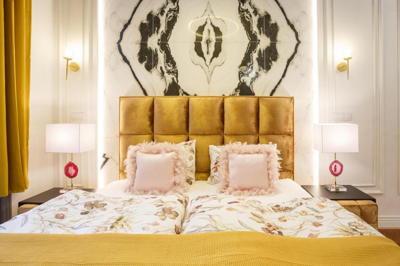 Palace By Main Station - President * Prague
