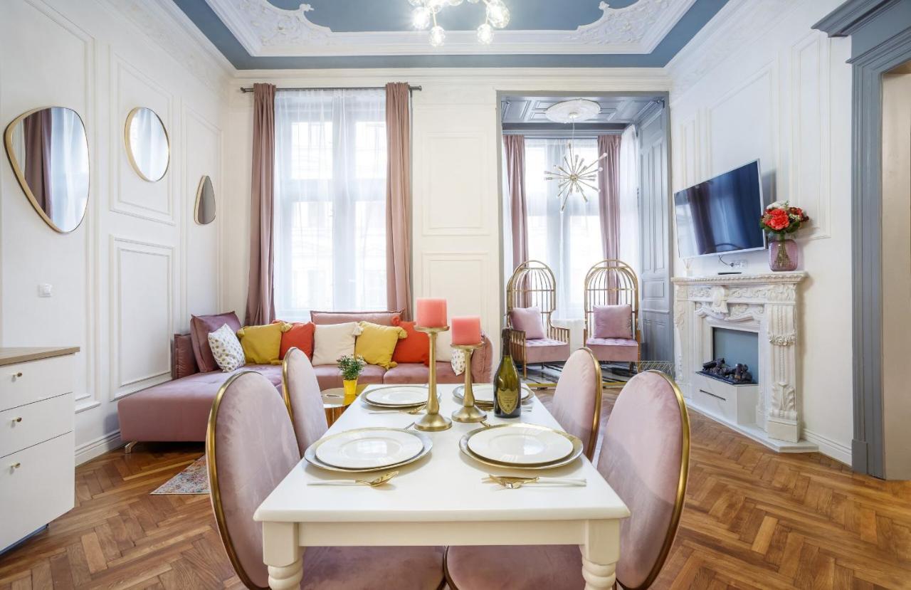 Apartment Palace By Main Station - President *