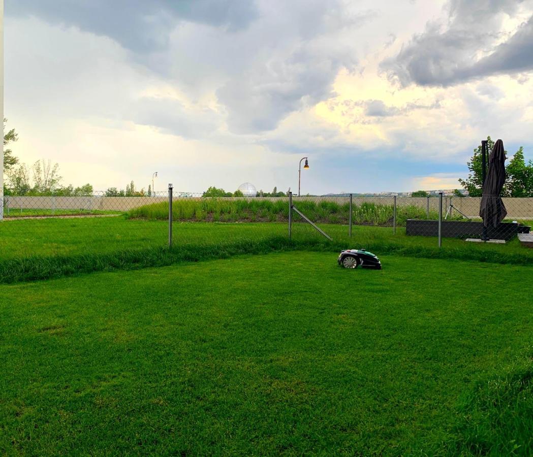 Krejcarek Garden *