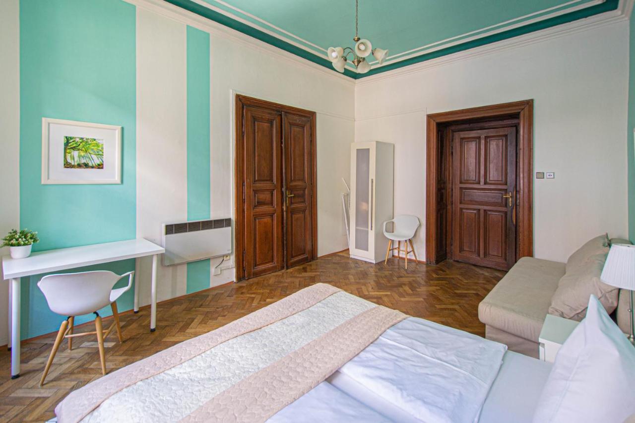 For Celebrations Spacious 3bdr With Balcony Apartmán