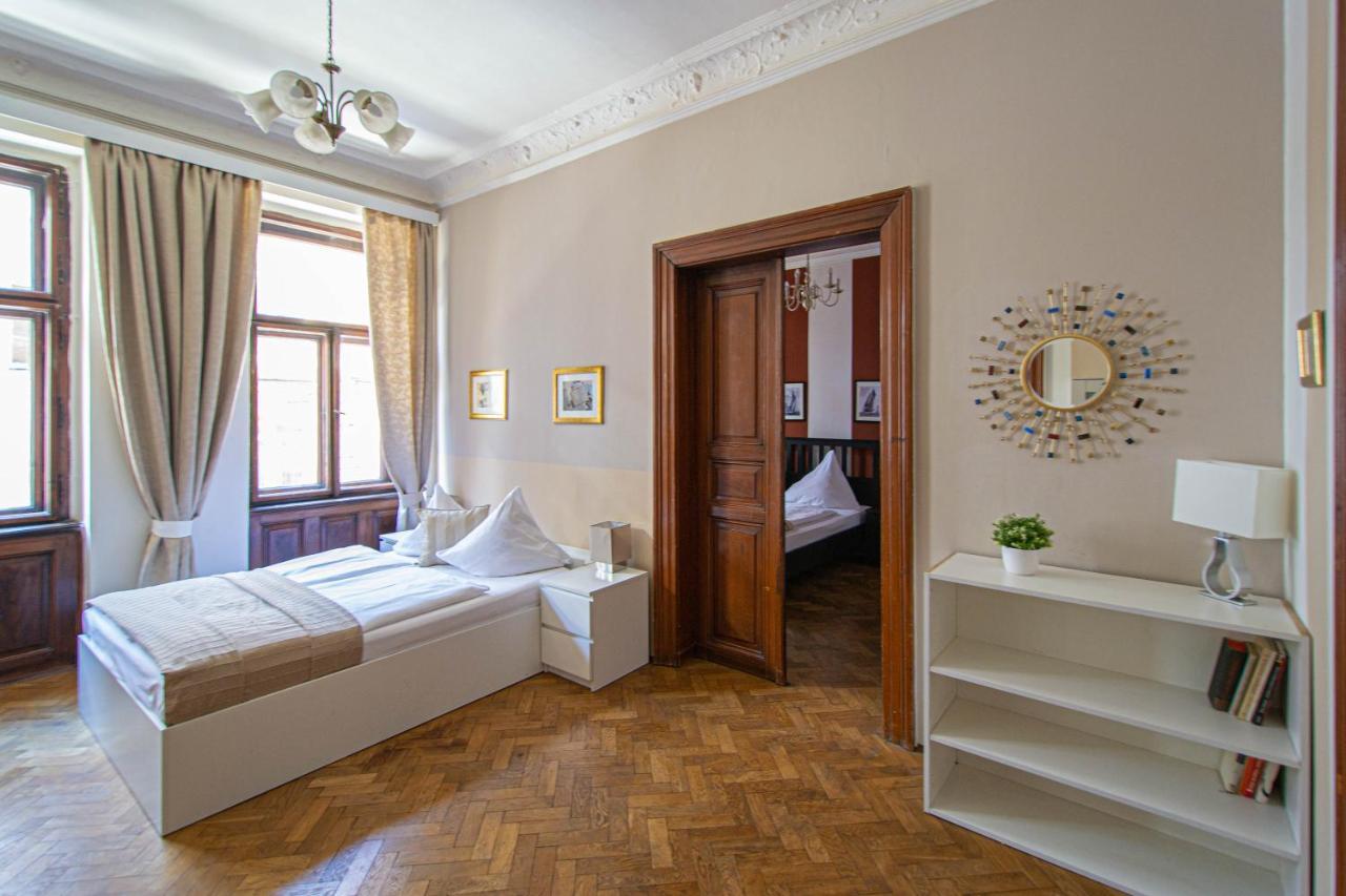 For Celebrations Spacious 3bdr With Balcony Apartmán Praha