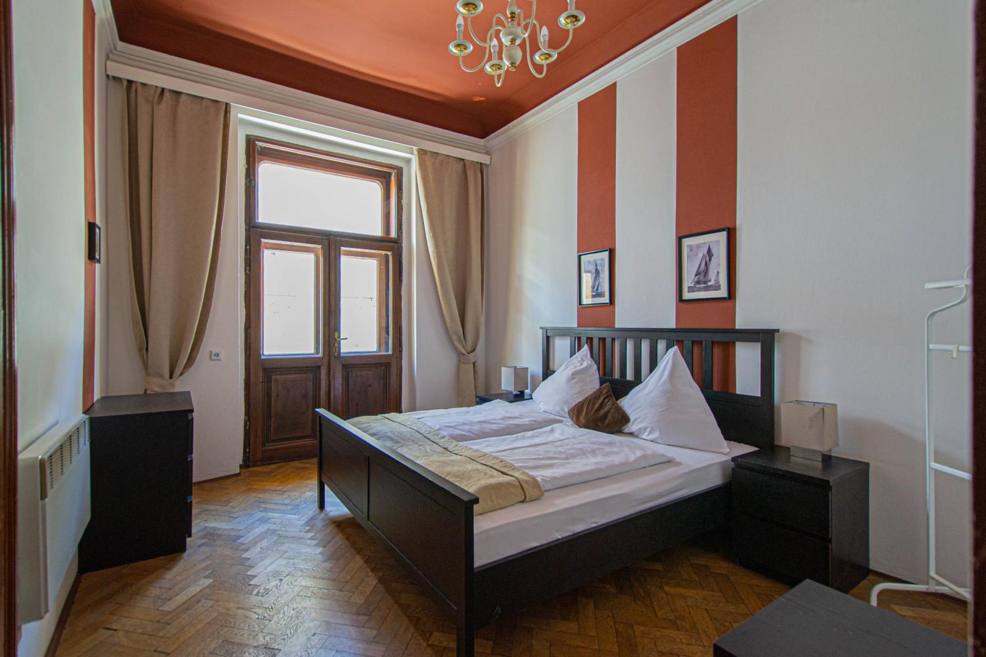 Apartmán For Celebrations Spacious 3bdr With Balcony Praha