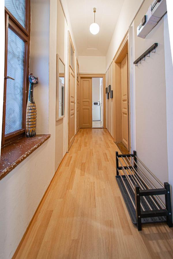 Apartmán For Celebrations Spacious 3bdr With Balcony