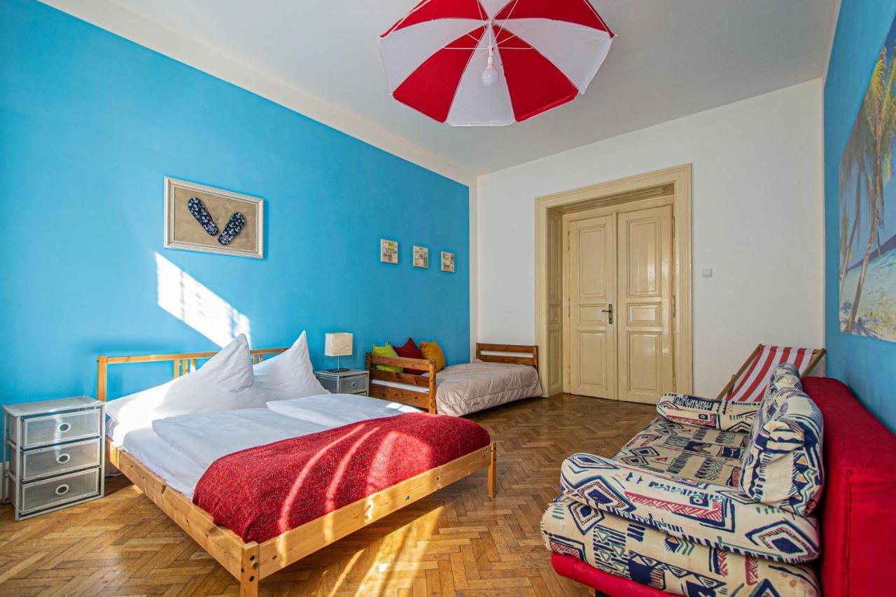 Apartmán For Celebrations Spacious 3bdr With Balcony *