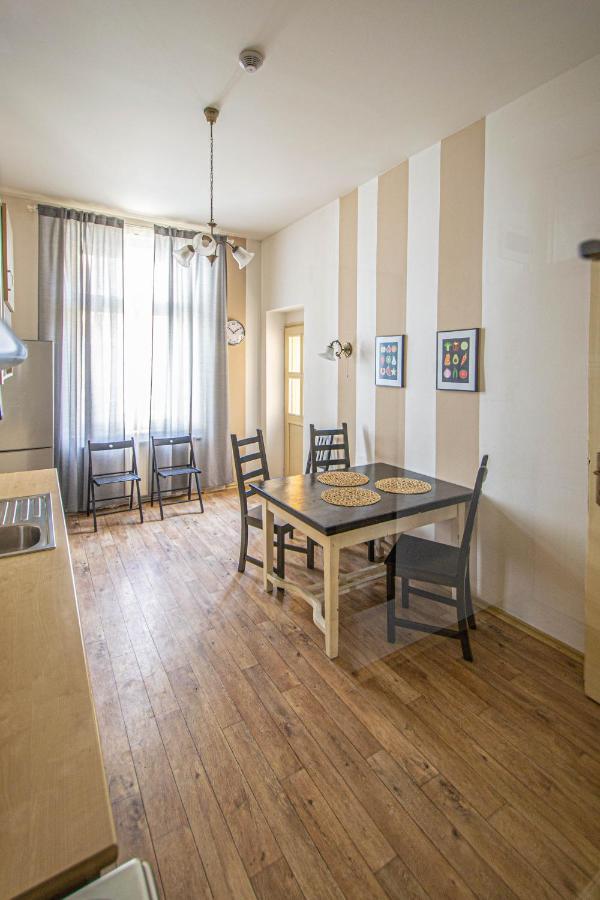 Apartmán For Celebrations Spacious 3bdr With Balcony Praha