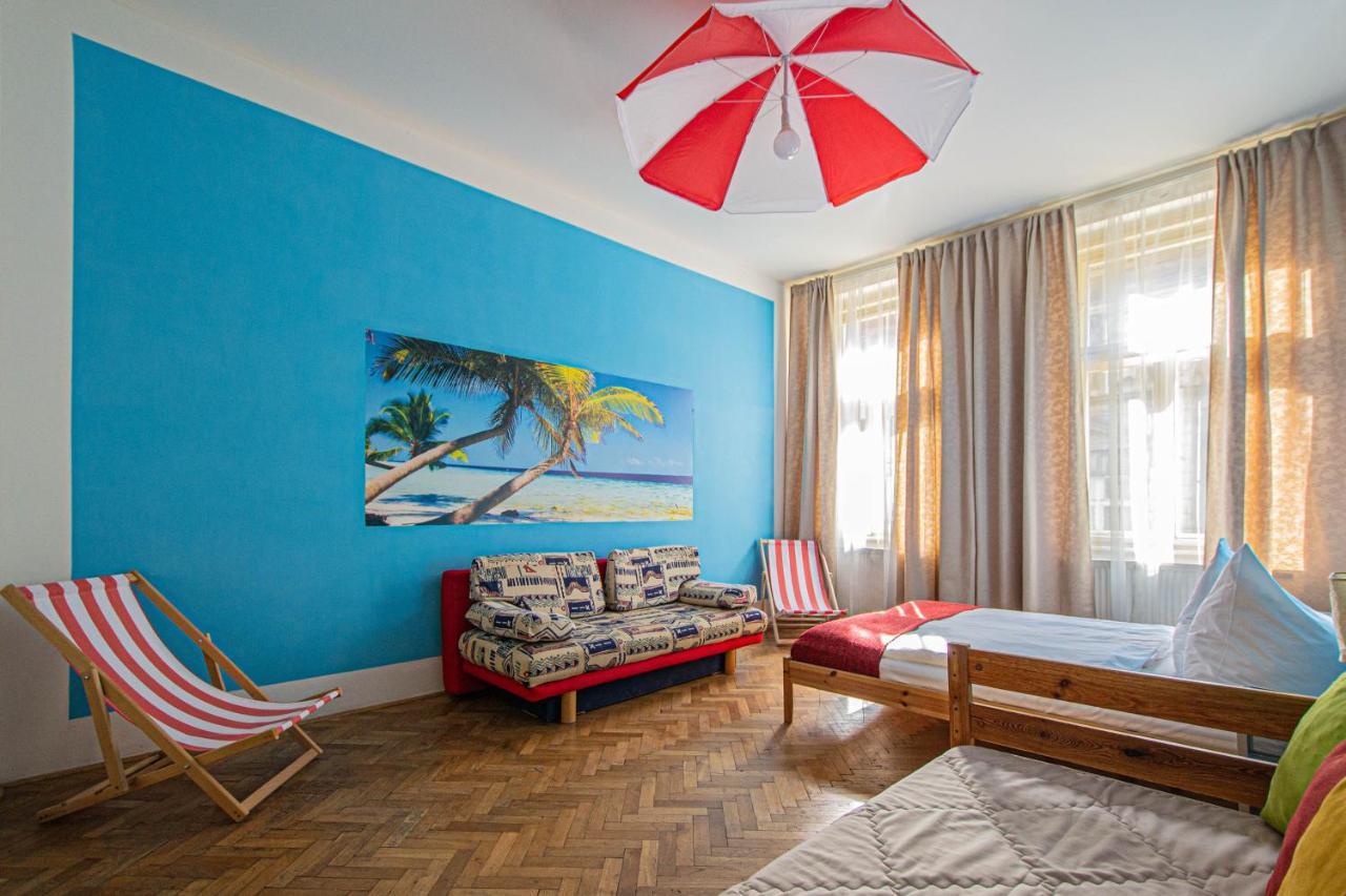 Apartmán For Celebrations Spacious 3bdr With Balcony