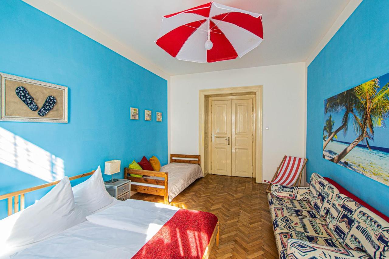 For Celebrations Spacious 3bdr With Balcony Praha