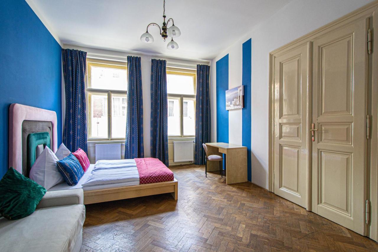 Apartmán For Celebrations Spacious 3bdr With Balcony Praha