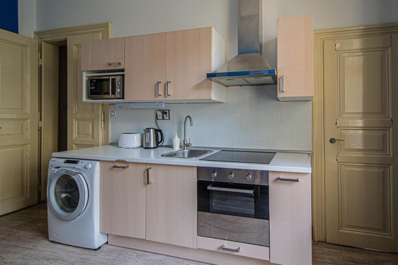 For Celebrations Spacious 3bdr With Balcony * Praha