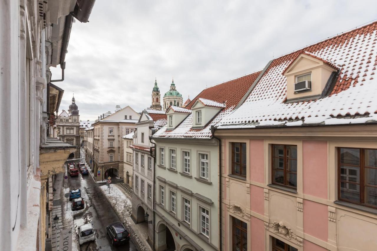 Charles Bridge Royal - Castle District *