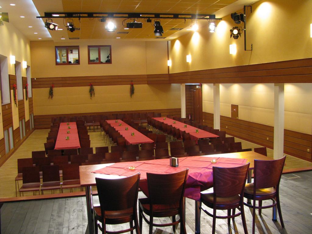 Pensionat A Restaurace Simanda 3*