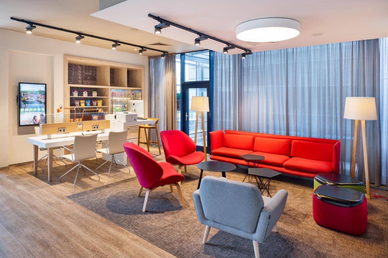 Holiday Airport By Ihg 4*