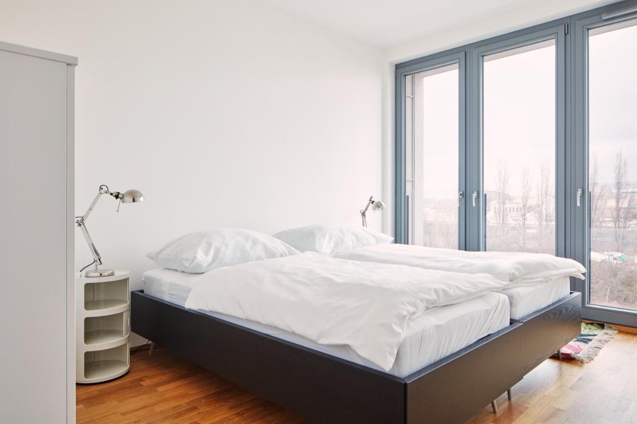 Apartment Days - Designer - Trendy Neighborhood *