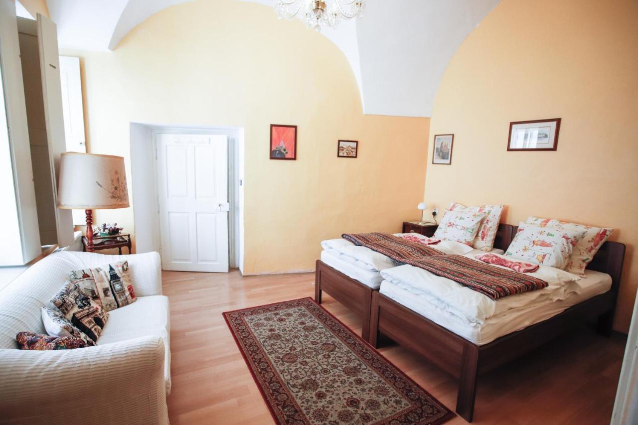 Miraculous Apartment *