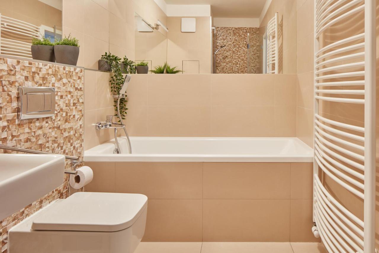Apartmán Days - Bright Interior - Free Parking - Spacious Layout Praha