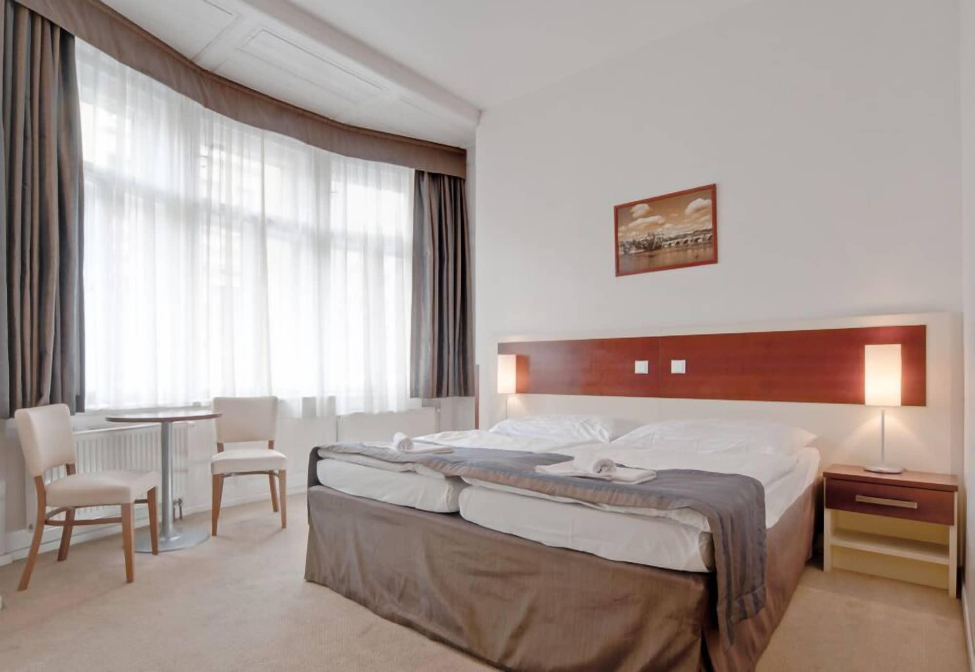 Gloria Hotel