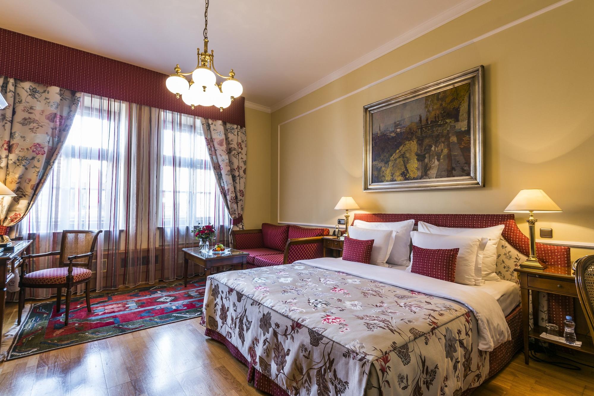 Golden Well Hotel 5*