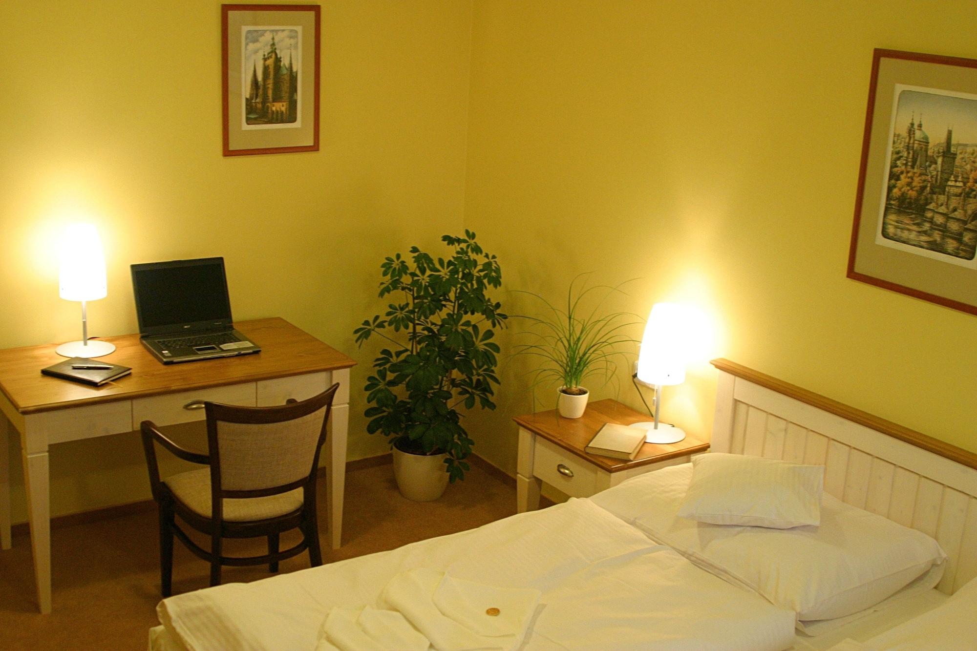 Dolce Hotell Prag