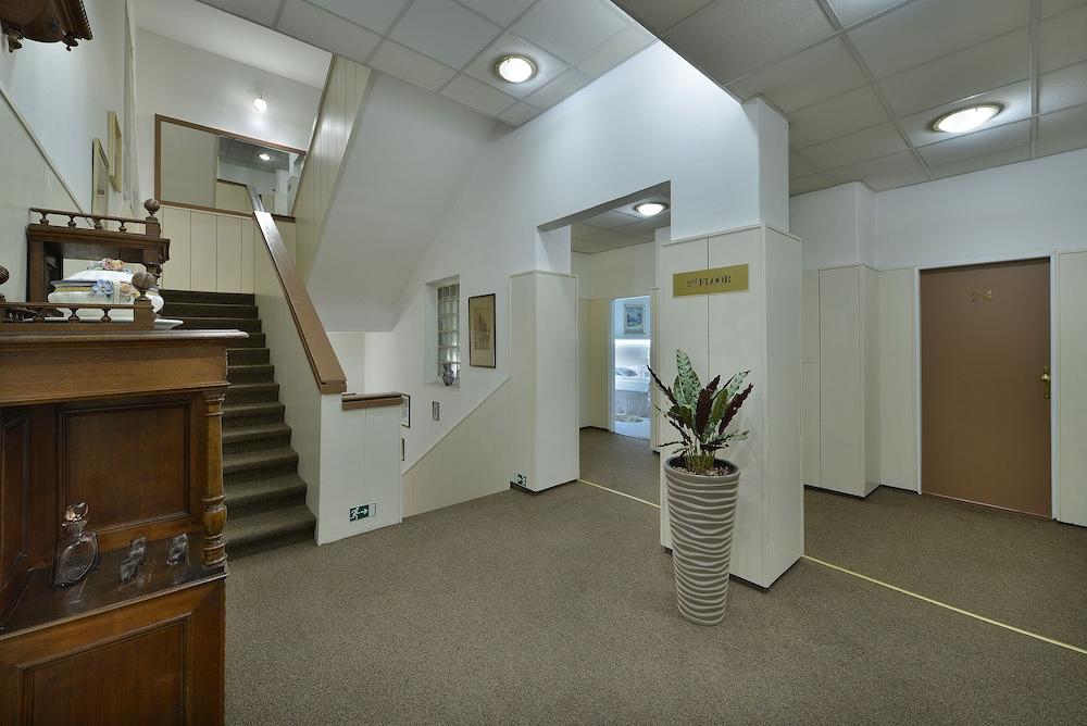 Hotel Anette 3*