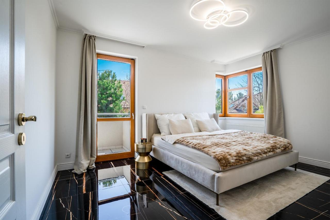 Vila Serenity With Garden Jacuzzi