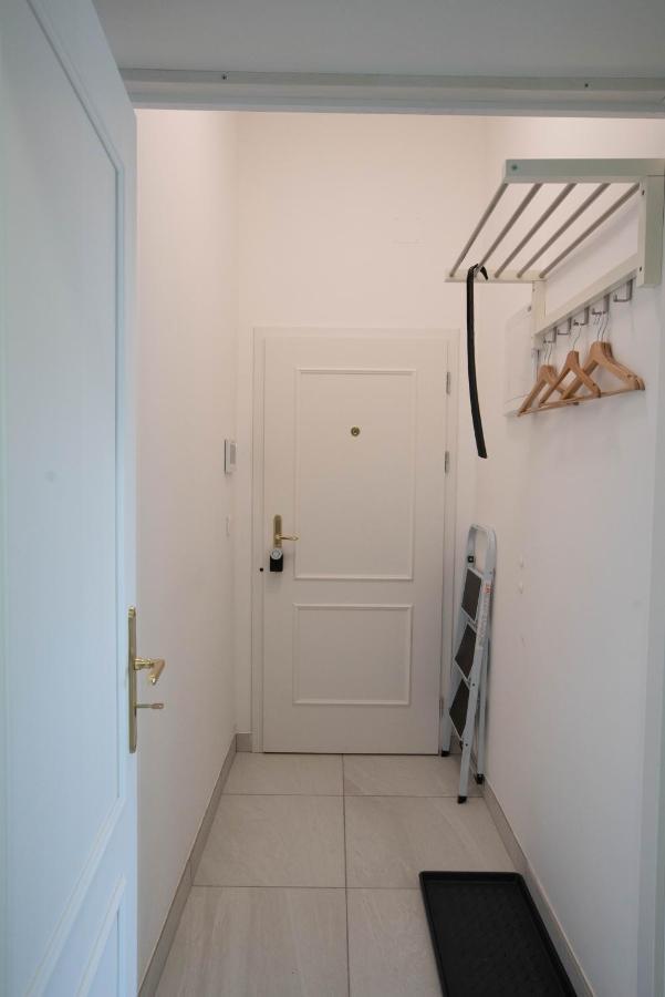 Apartment Live With A Fantastic View In The Center Prag