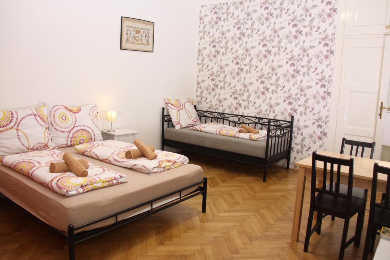 Wenceslas Square Apartment Prague