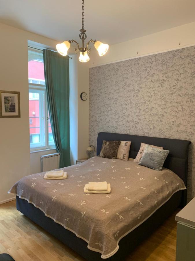 Charles Square Apartment