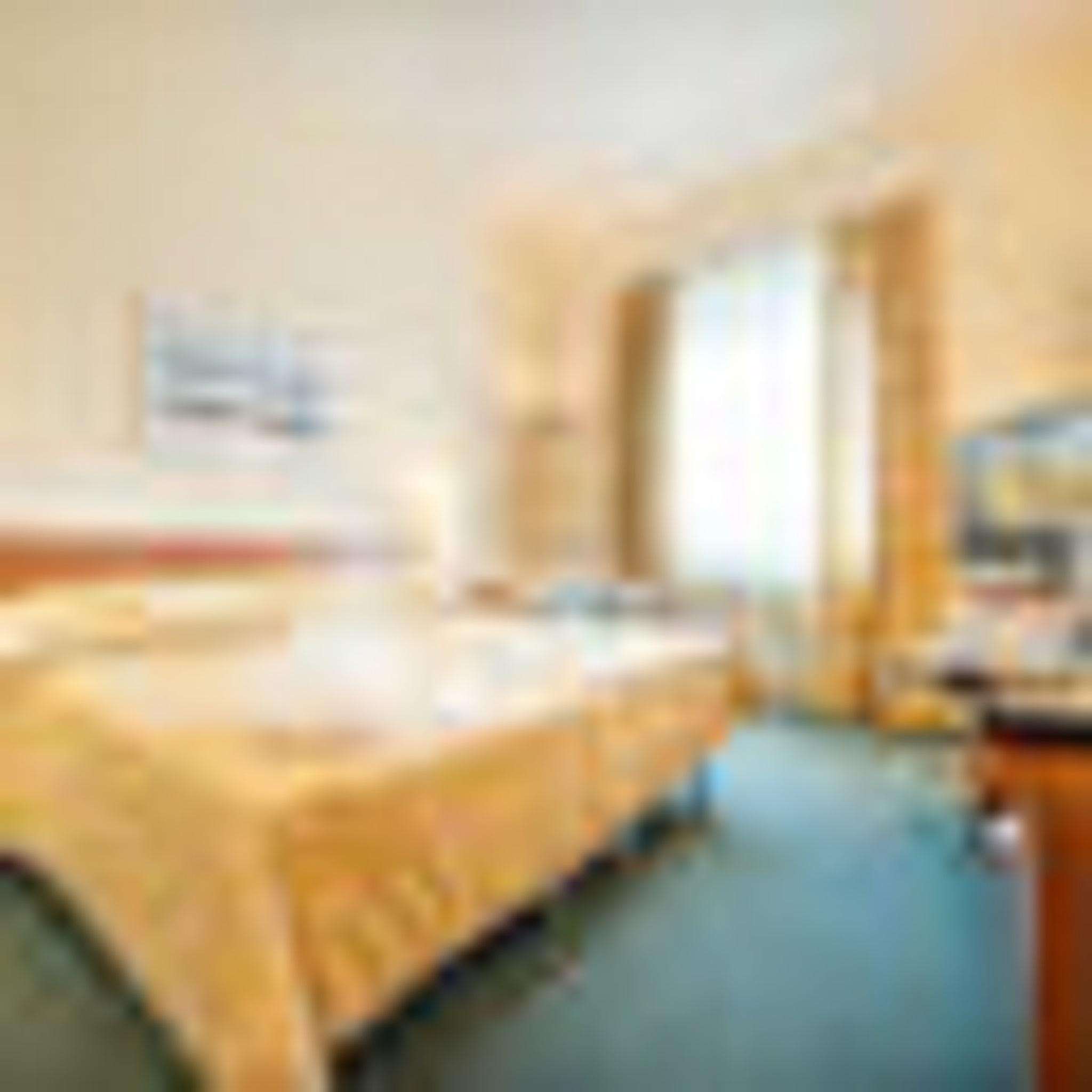 Hotel Ramada Airport 4*