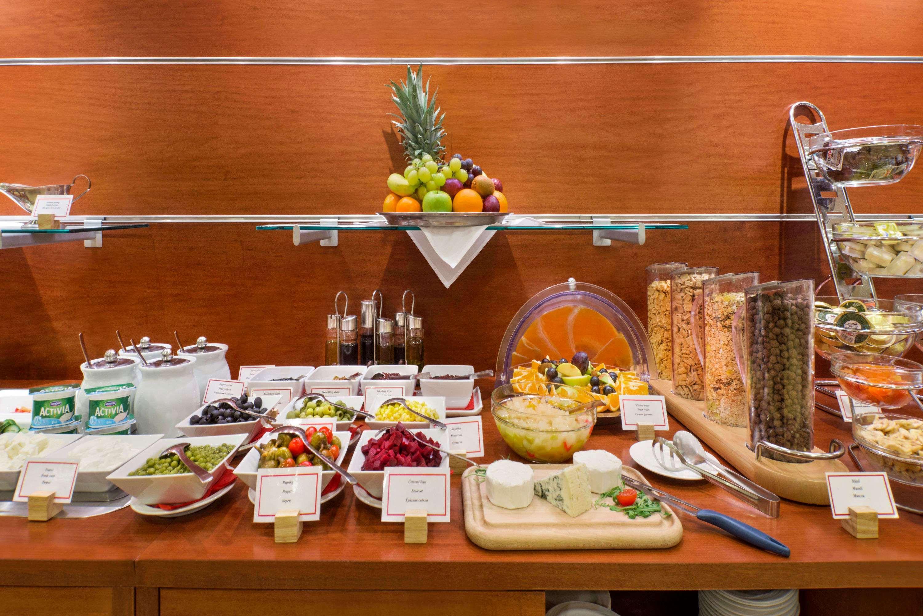 Ramada Airport 4*