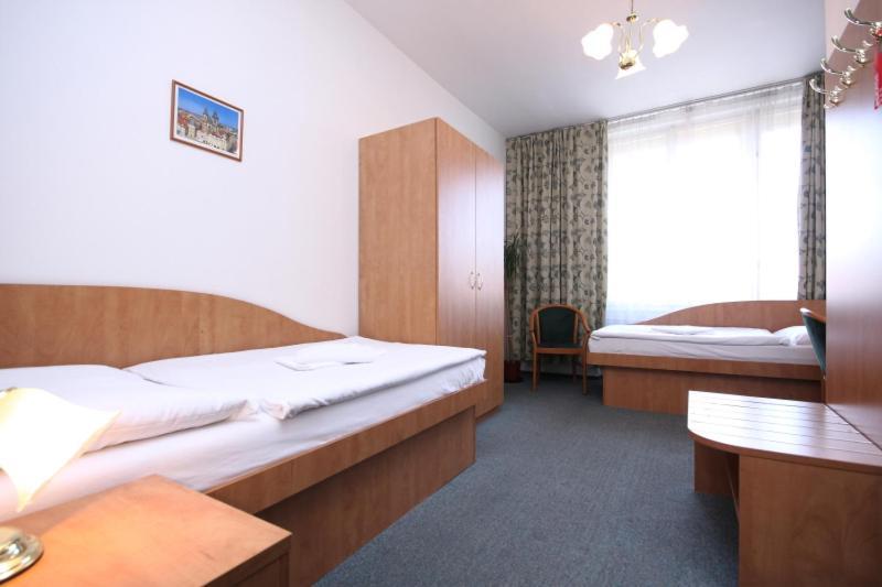Legie Hotel 3*