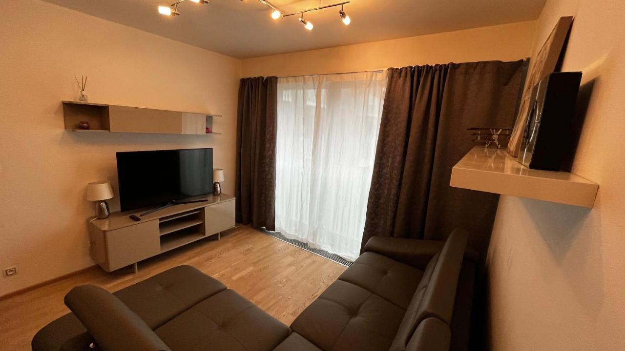 Garden Tower - 8 Min Do Centra, Garaz *