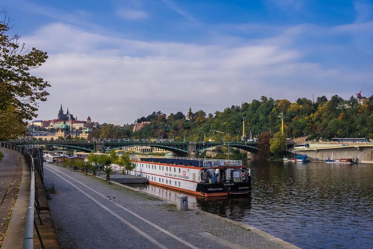 River Koenigstein Båthotell Prag