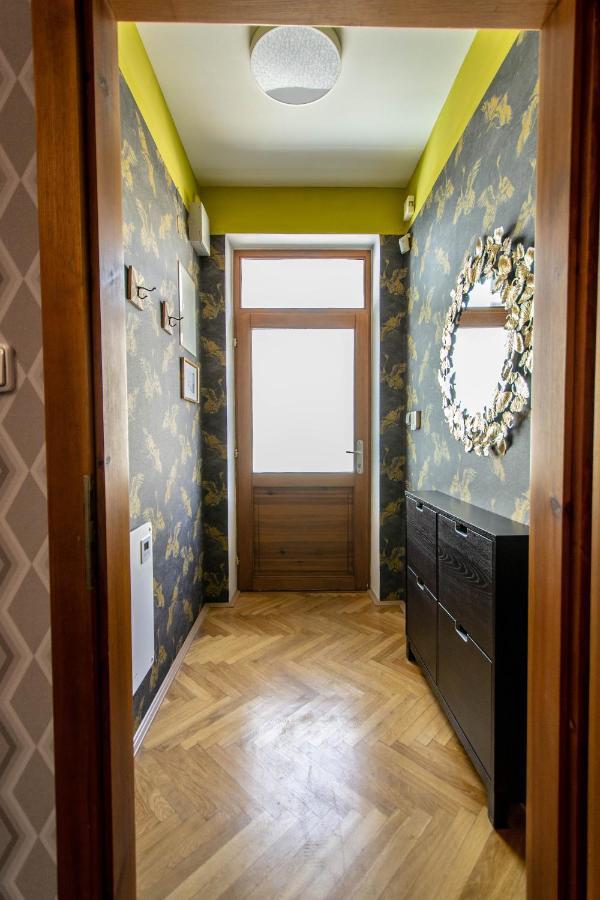National Museum 3bdr Golden Stork Spot Apartmán *