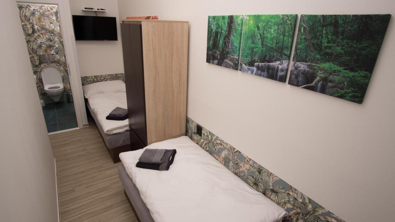 Continents Nearby Main Train And Bus Station Apartment Prague