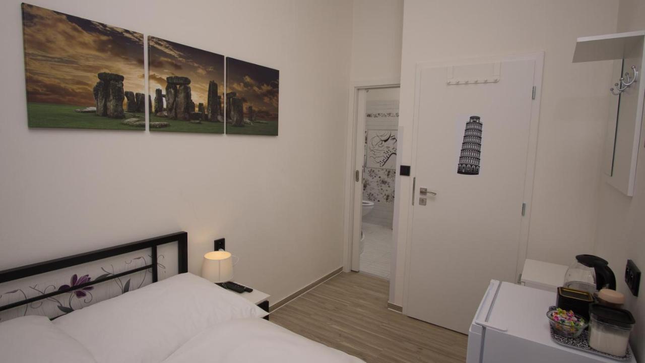 Apartment Continents Nearby Main Train And Bus Station *