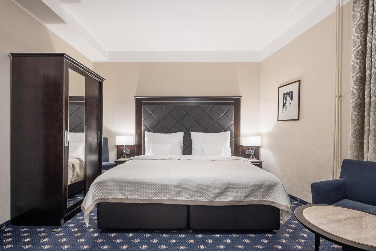 Hotel Pytloun Old Armoury 4*