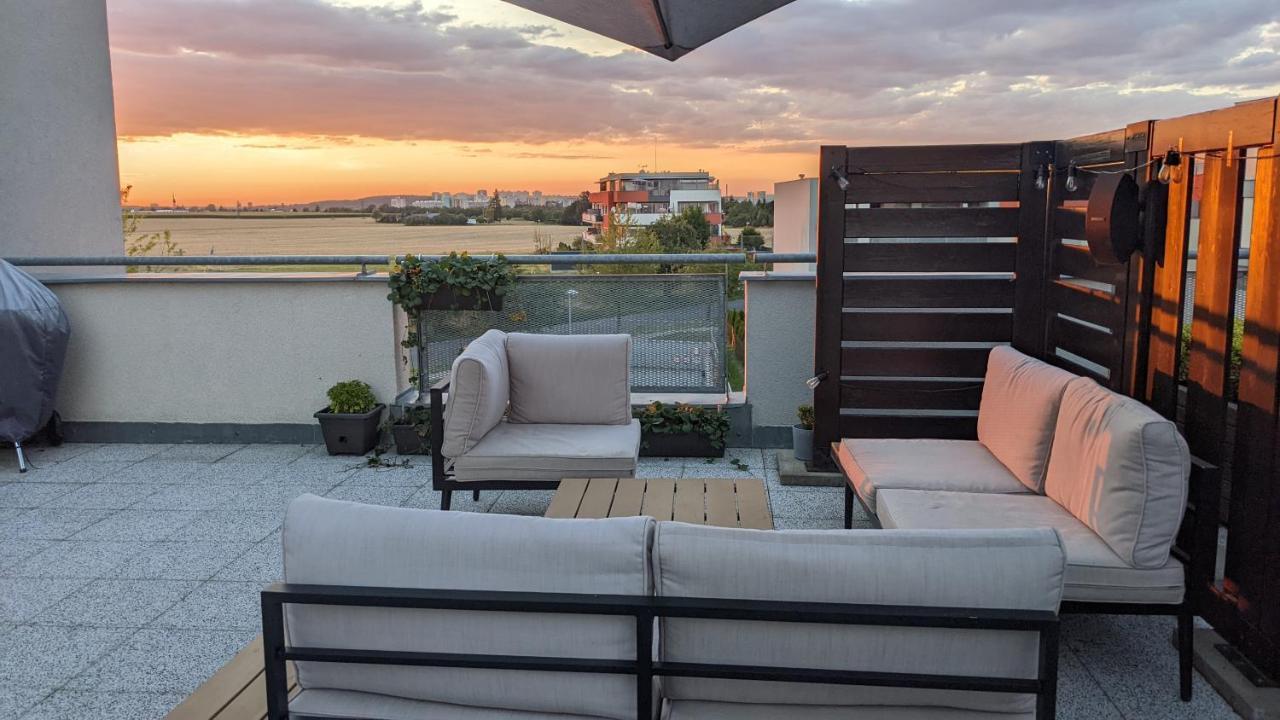 Apartmán Luxurious Villa-apartment With Spacious Terrace