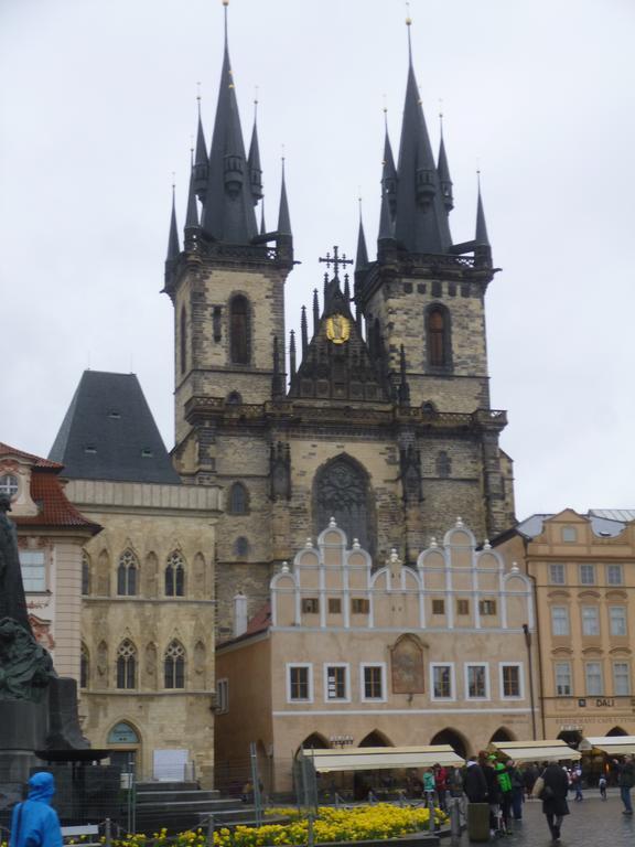 Dlouha * Prag