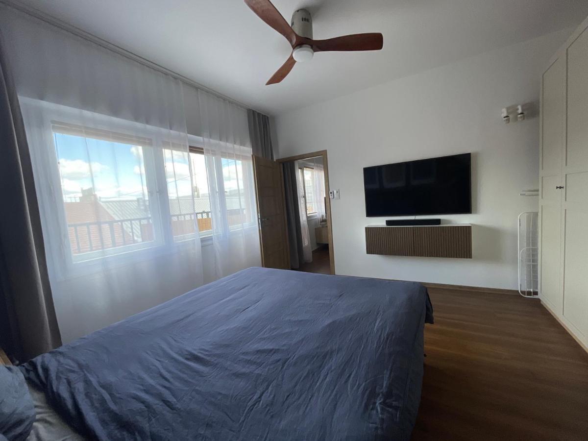 Apartment Andel With Terrace *