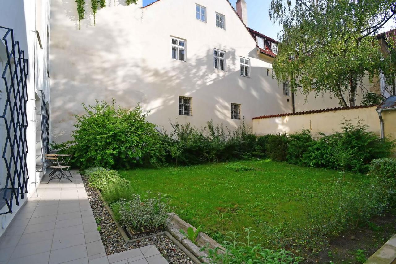 Lovely Little Cosy In * Prague