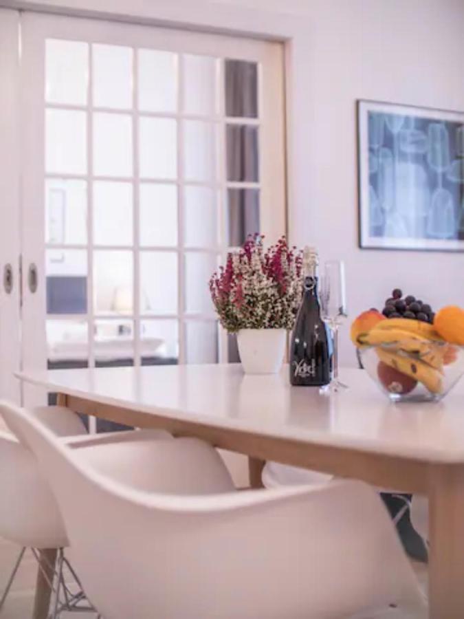Class In Old Town 2 Bedrooms Prag