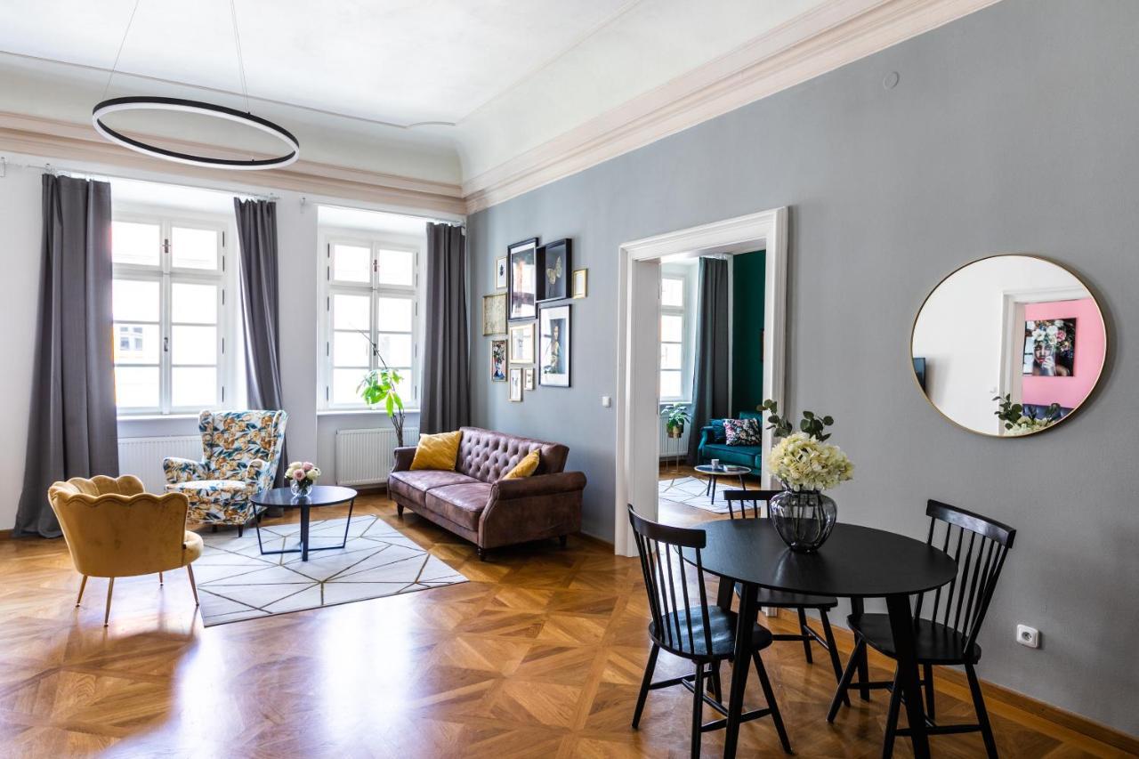 New Stylish 3 Bedrooms In Mala Strana - N2nd * Prag