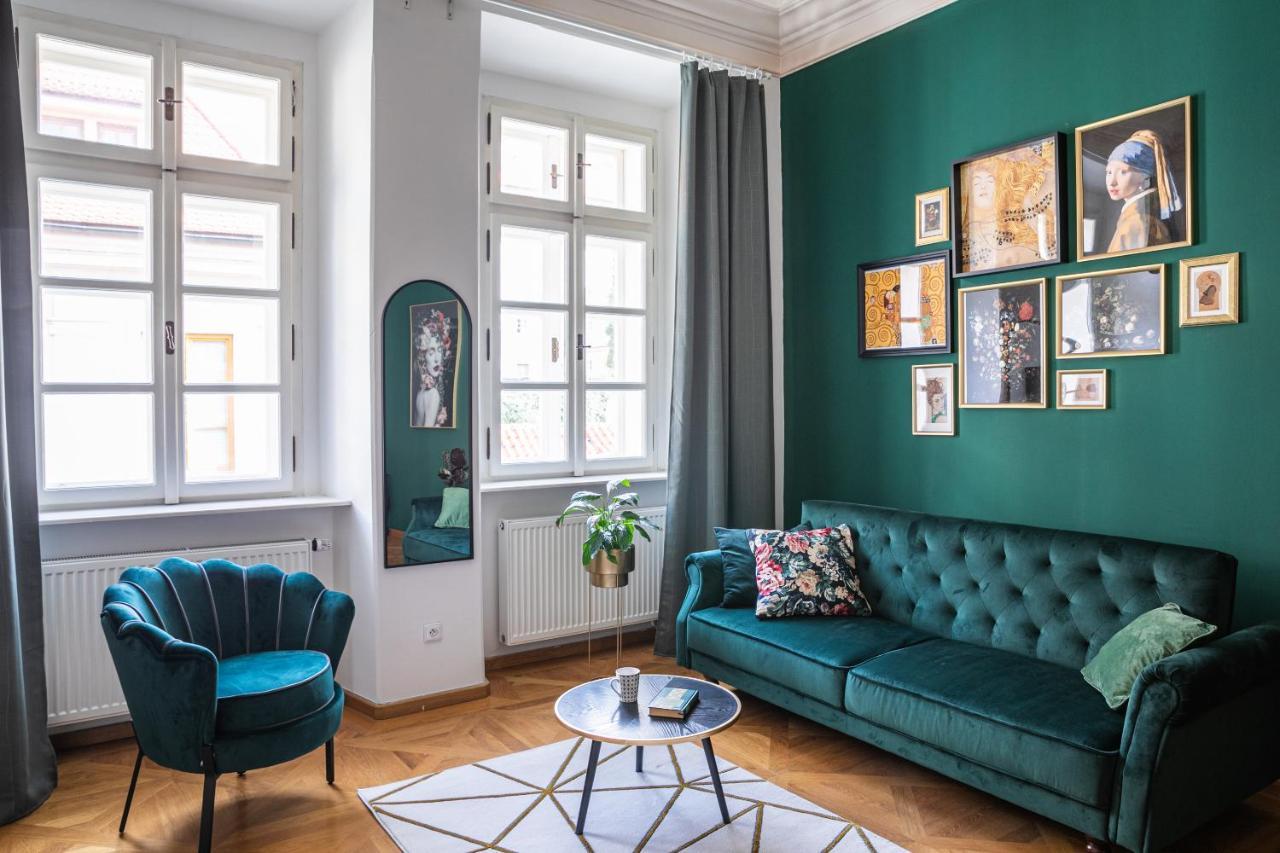 New Stylish 3 Bedrooms In Mala Strana - N2nd Lägenhet *