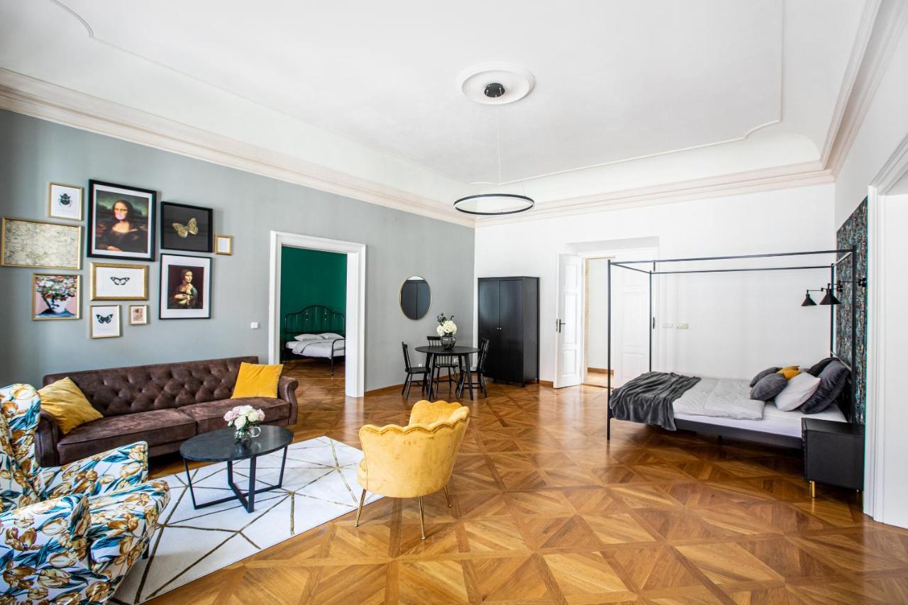 New Stylish 3 Bedrooms In Mala Strana - N2nd Lägenhet *