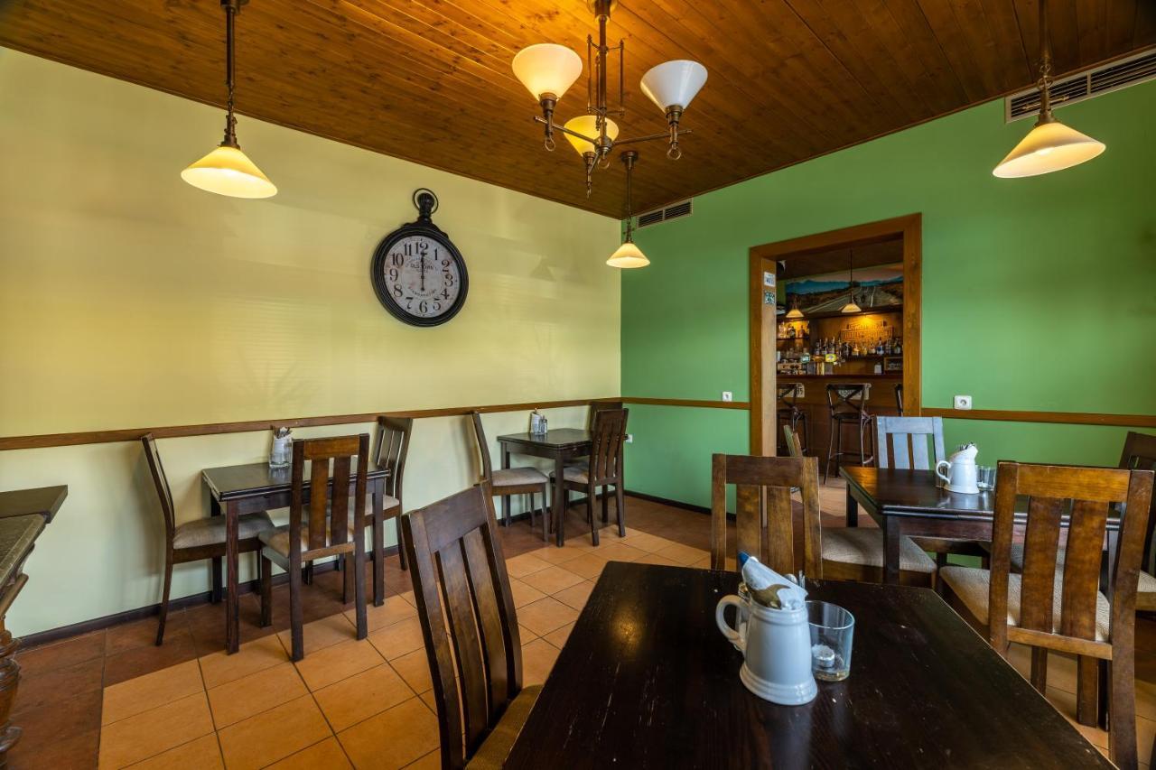 Rodos - Cafe Gæstehus 2*