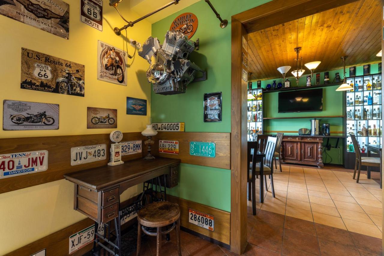 Rodos - Cafe Prag