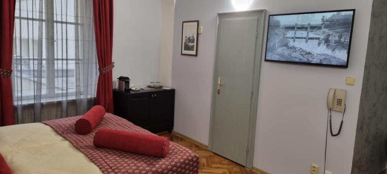 U Medvidku-brewery 3* Prag